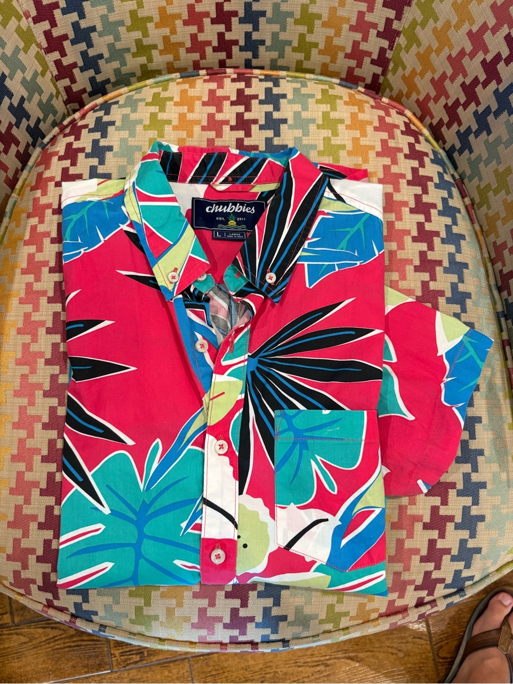 chubbies Red Tropical Print Short Sleeve Button-Down Shirt